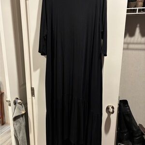 Annabelle Elegant Black Maxi Dress